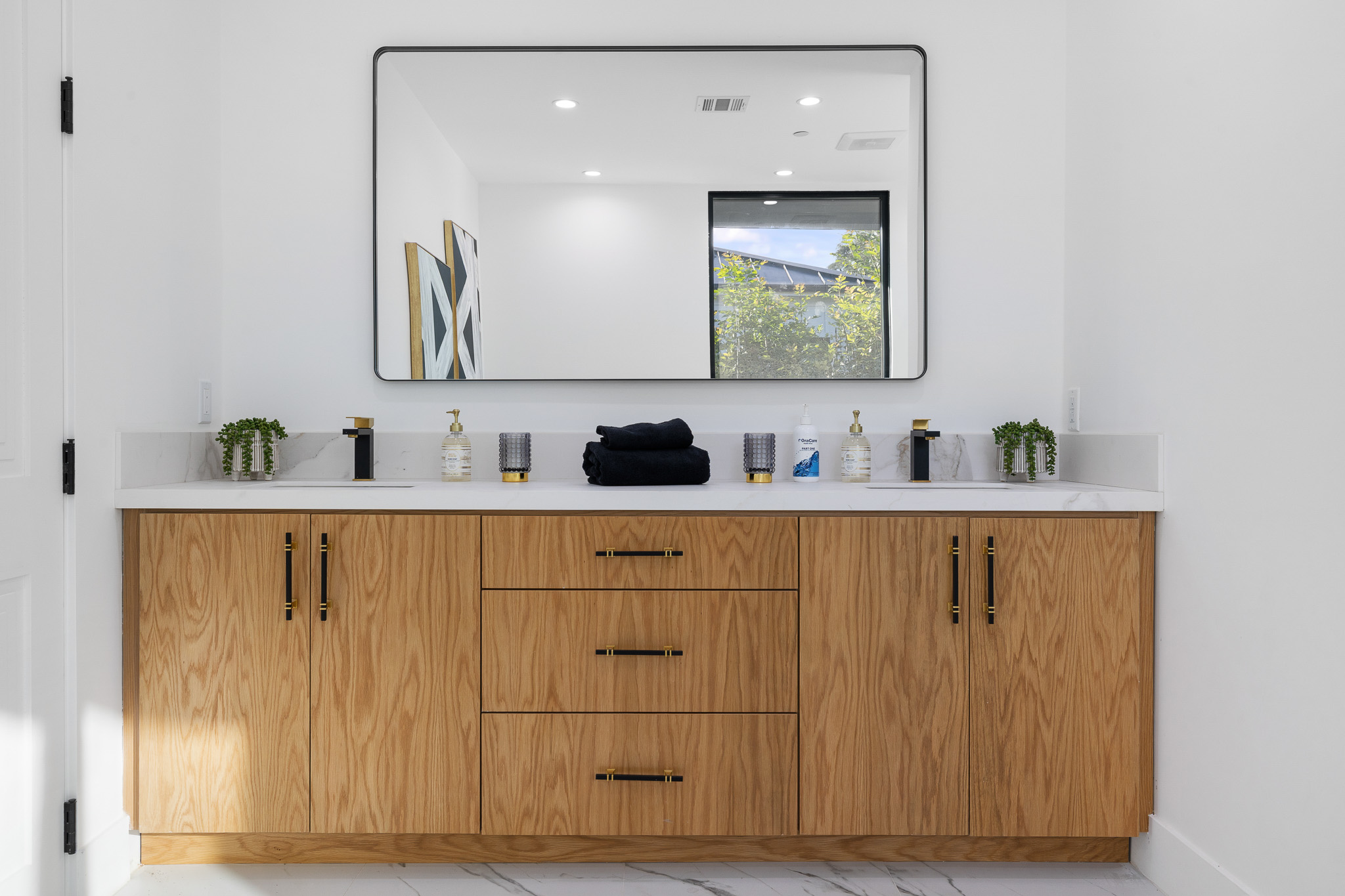 Los Angeles residence bathroom vanity with custom cabinetry